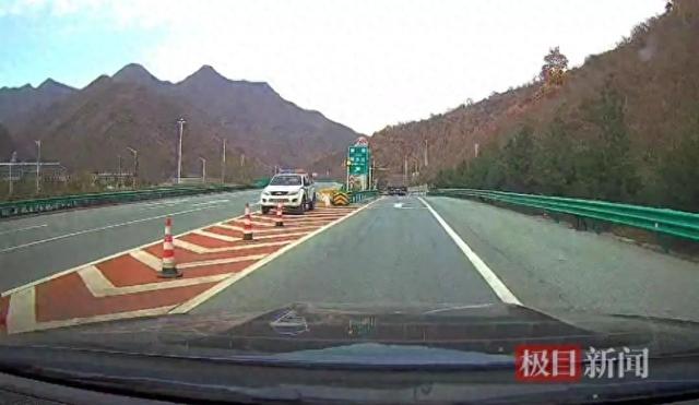 路上的“超速警报”：百万粉丝博主为交警设卡维权发声